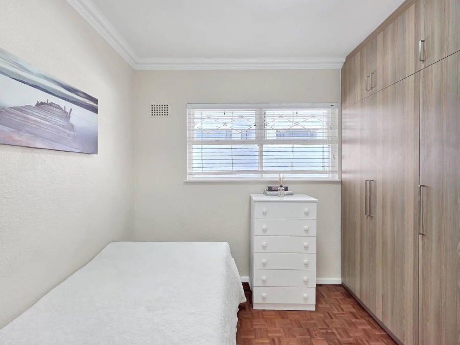 2 Bedroom Property for Sale in Sea Point Western Cape